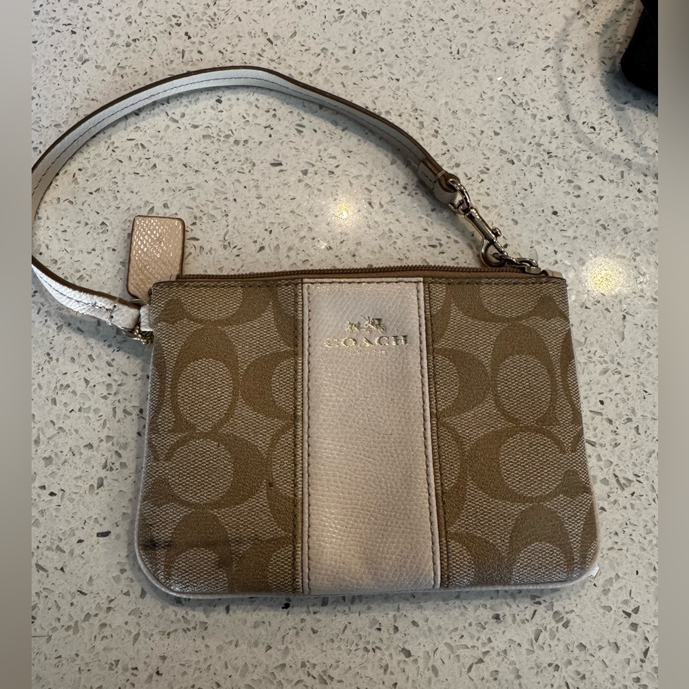 Coach Mini Clutch – Early 2000s Classic